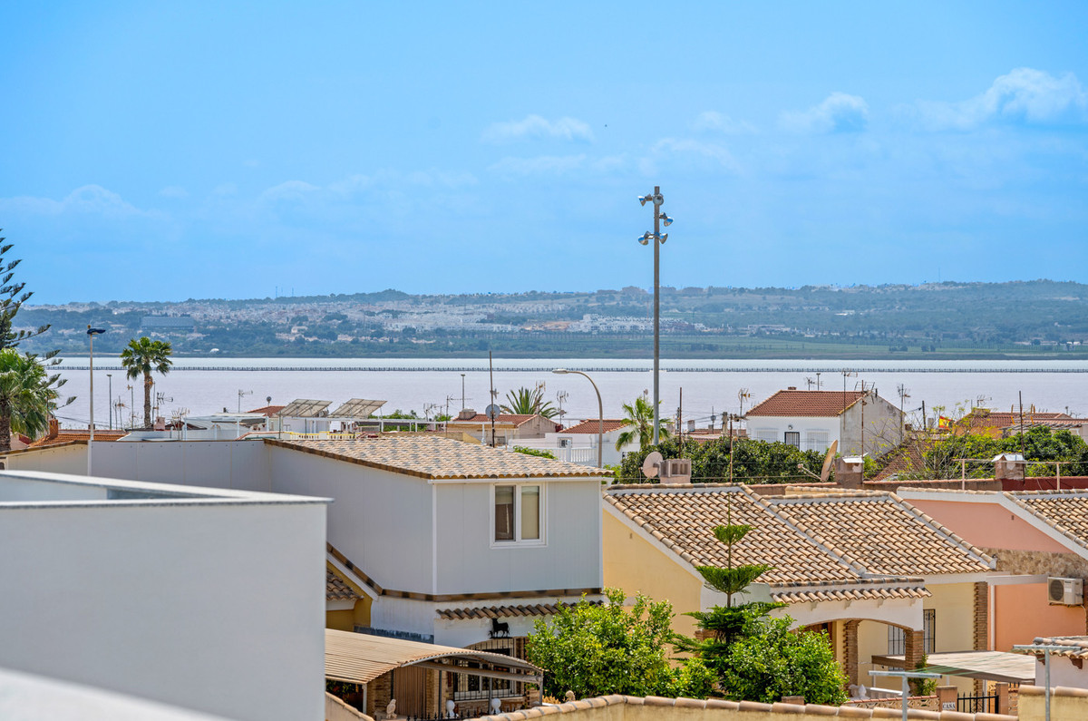 Huis te koop in Torrevieja | 3 slaapkamers H5372023