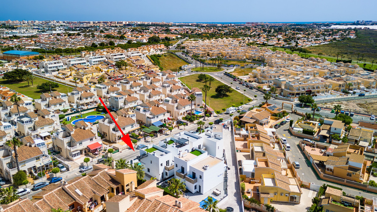 Huis te koop in Torrevieja | 3 slaapkamers H5372023