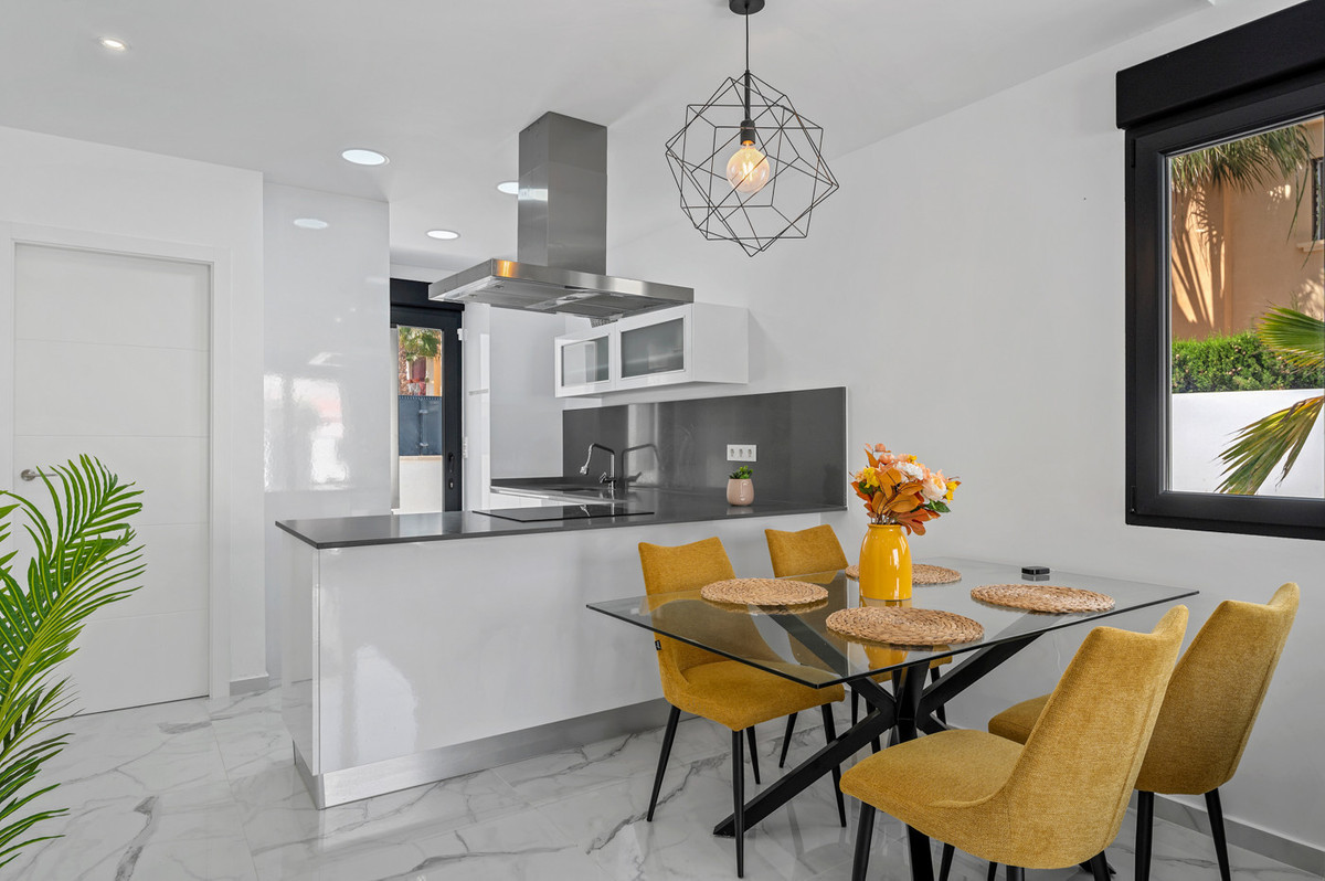 Huis te koop in Torrevieja | 3 slaapkamers H5372023
