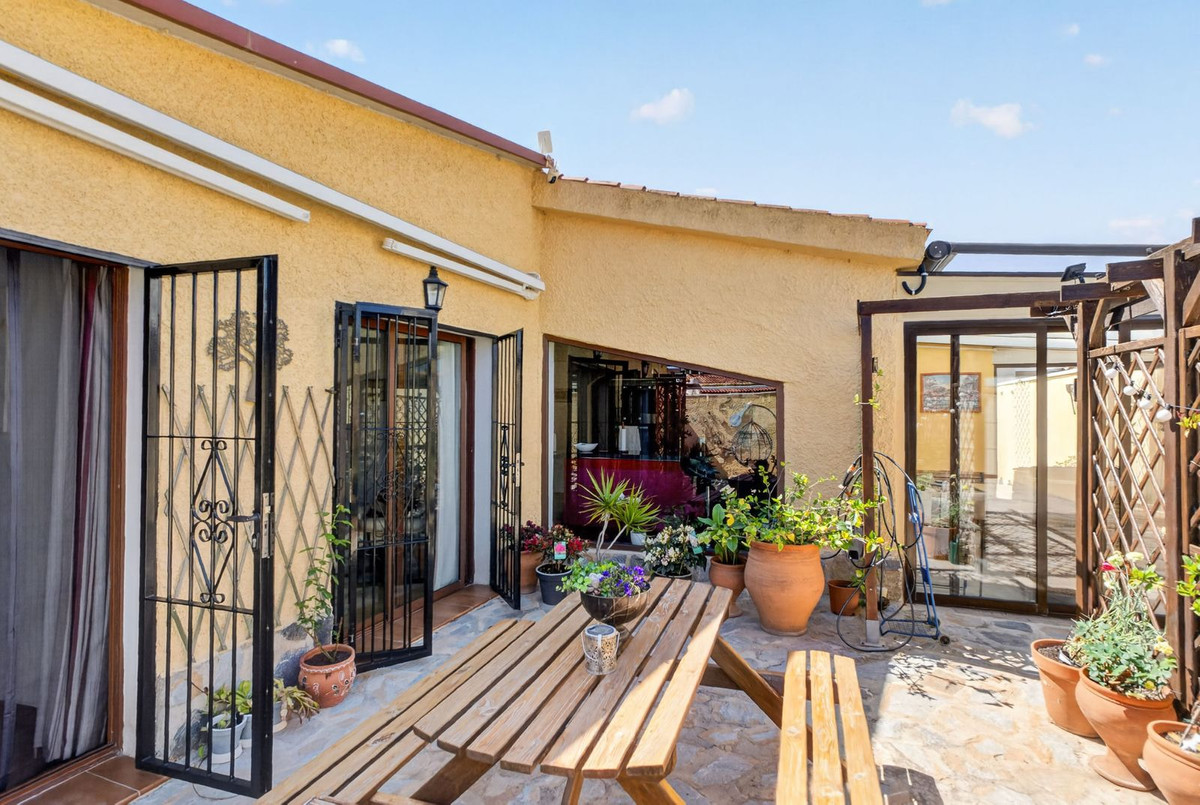 Huis te koop in Torrevieja | 3 slaapkamers H5375944