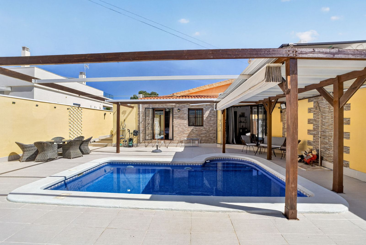 Huis te koop in Torrevieja | 3 slaapkamers H5375944