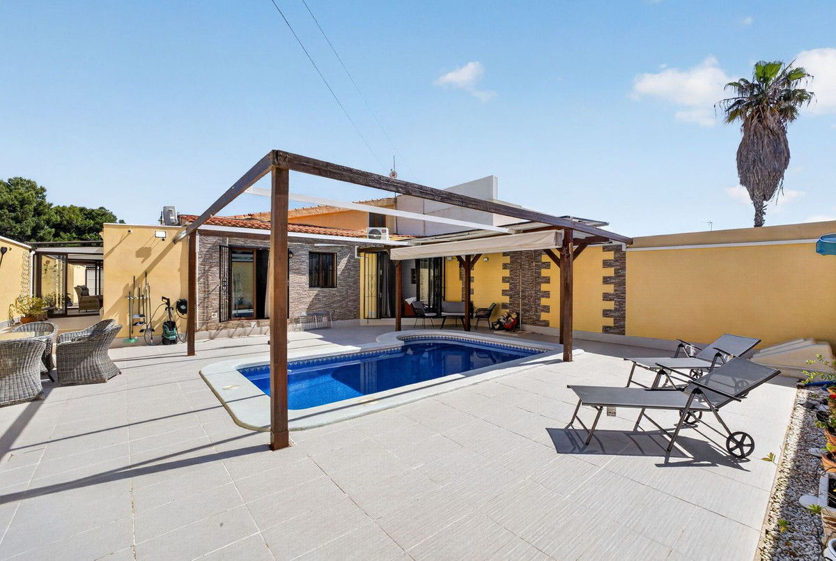 Huis te koop in Torrevieja | 3 slaapkamers H5375944