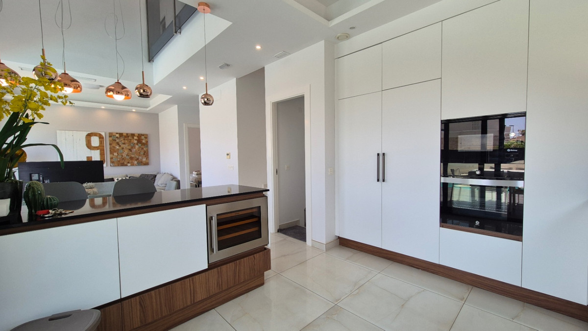 Huis te koop in Torrevieja | 4 slaapkamers H5380810