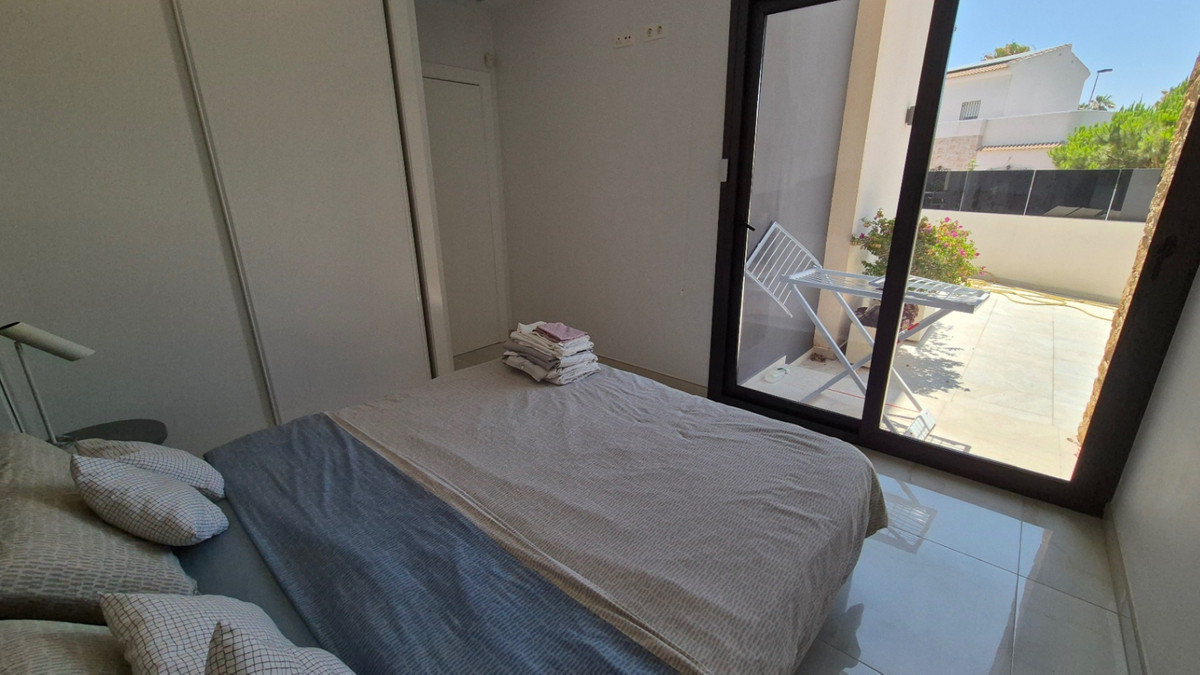 Huis te koop in Torrevieja | 4 slaapkamers H5380810