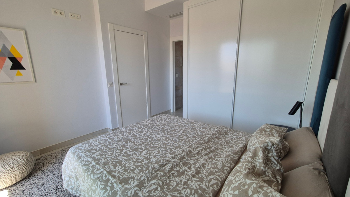 Huis te koop in Torrevieja | 4 slaapkamers H5380810