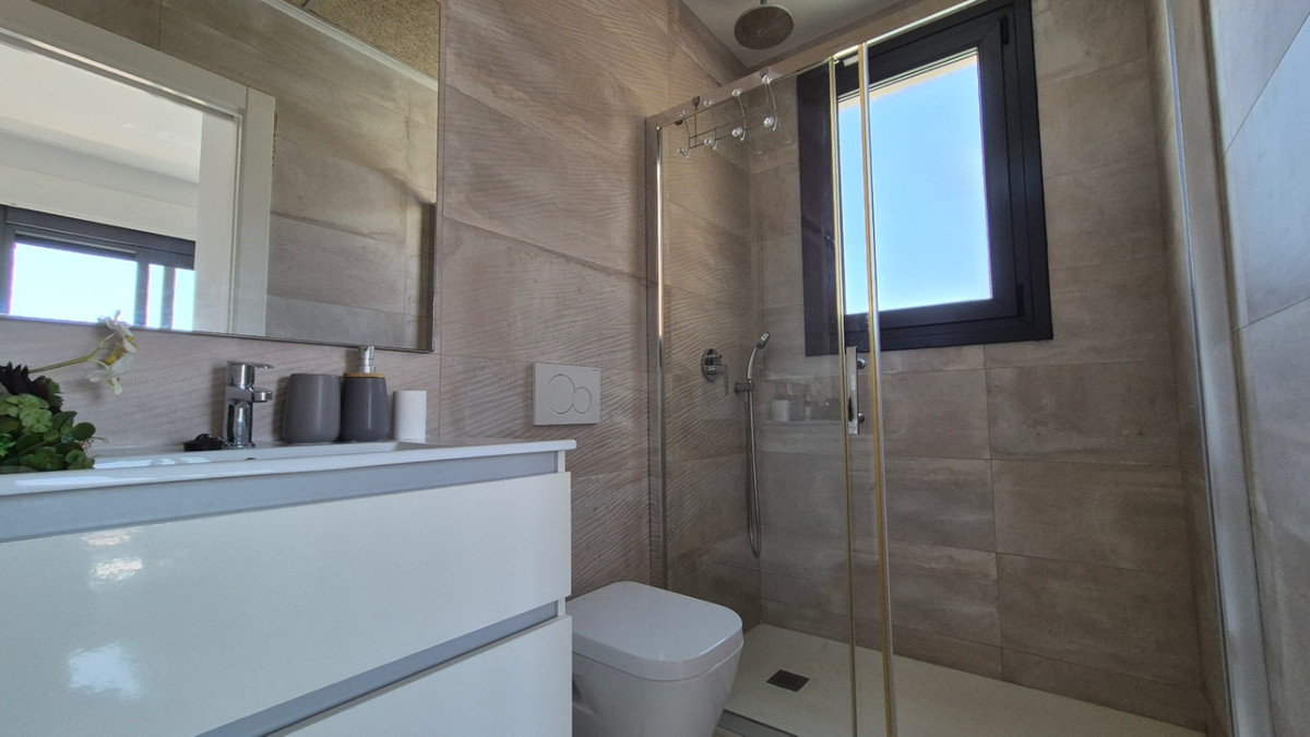 Huis te koop in Torrevieja | 4 slaapkamers H5380810