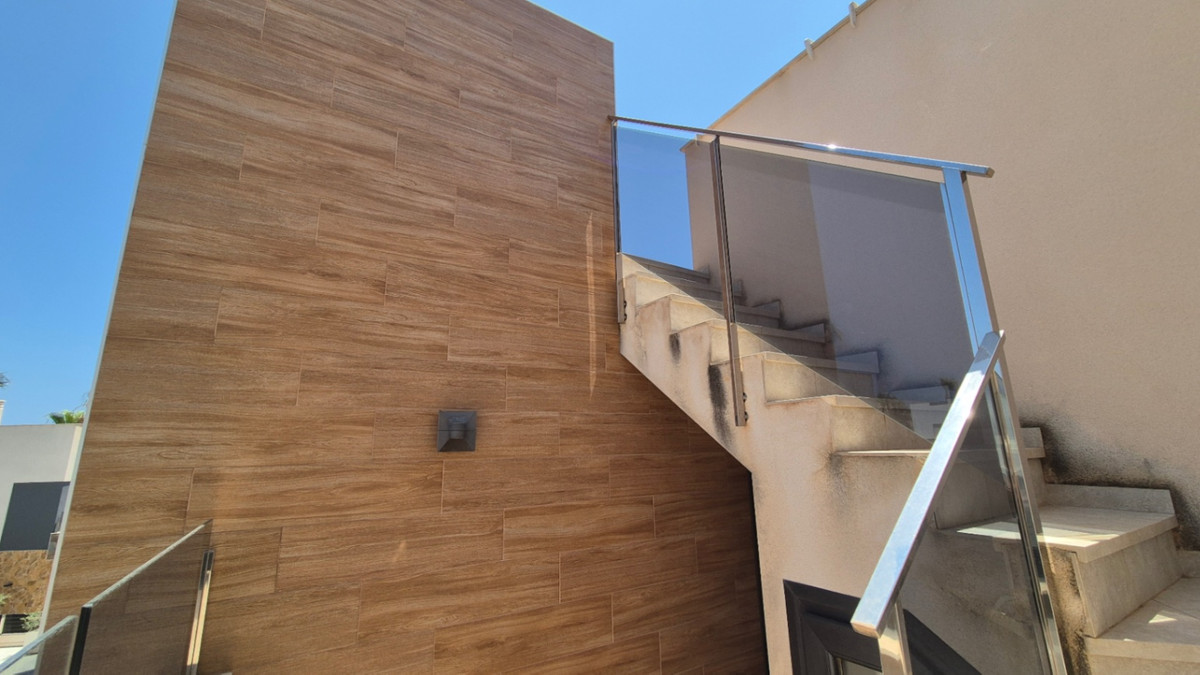Huis te koop in Torrevieja | 4 slaapkamers H5380810