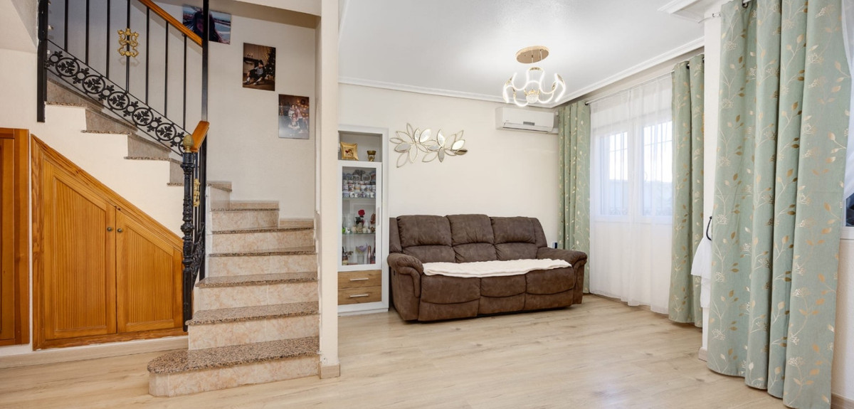 Huis te koop in Torrevieja | 3 slaapkamers H5382367