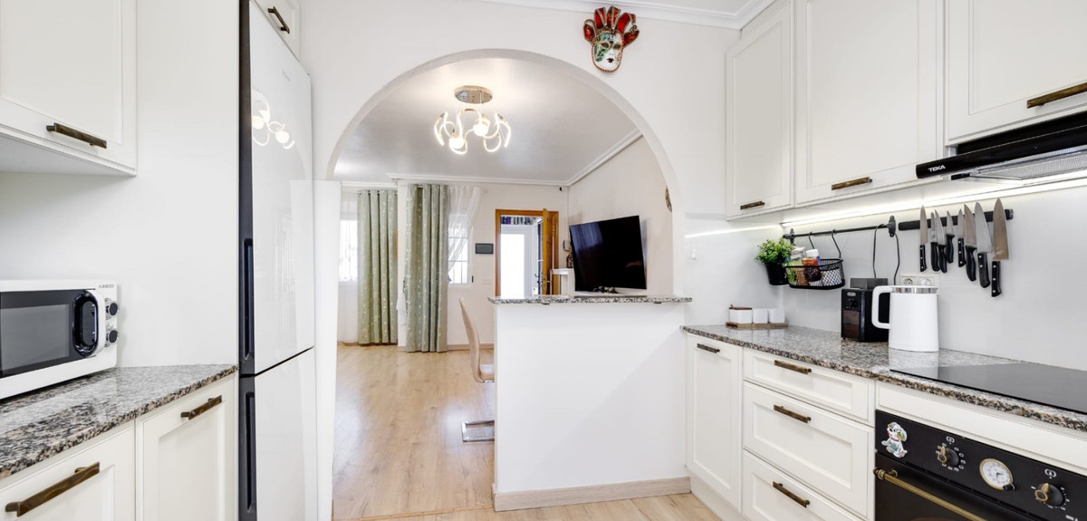 Huis te koop in Torrevieja | 3 slaapkamers H5382367