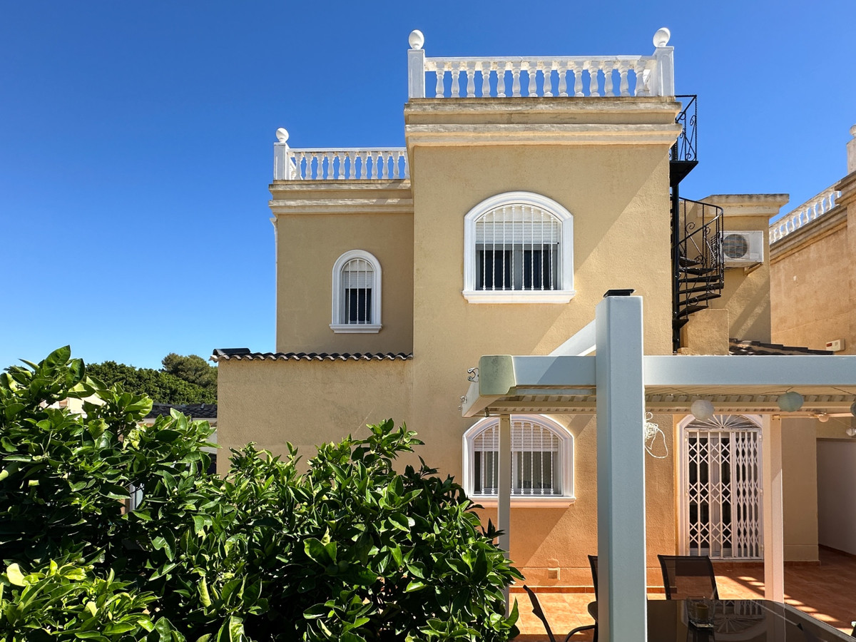 Huis te koop in Torrevieja | 3 slaapkamers H5383519