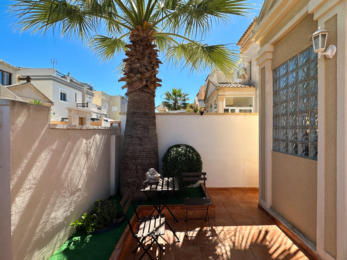 Huis te koop in Torrevieja | 3 slaapkamers H5383519