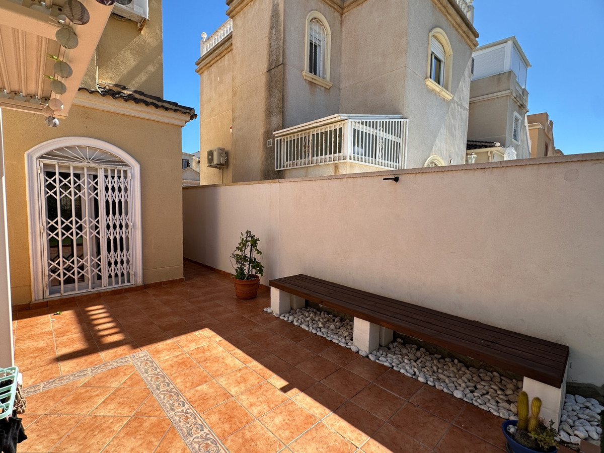 Huis te koop in Torrevieja | 3 slaapkamers H5383519