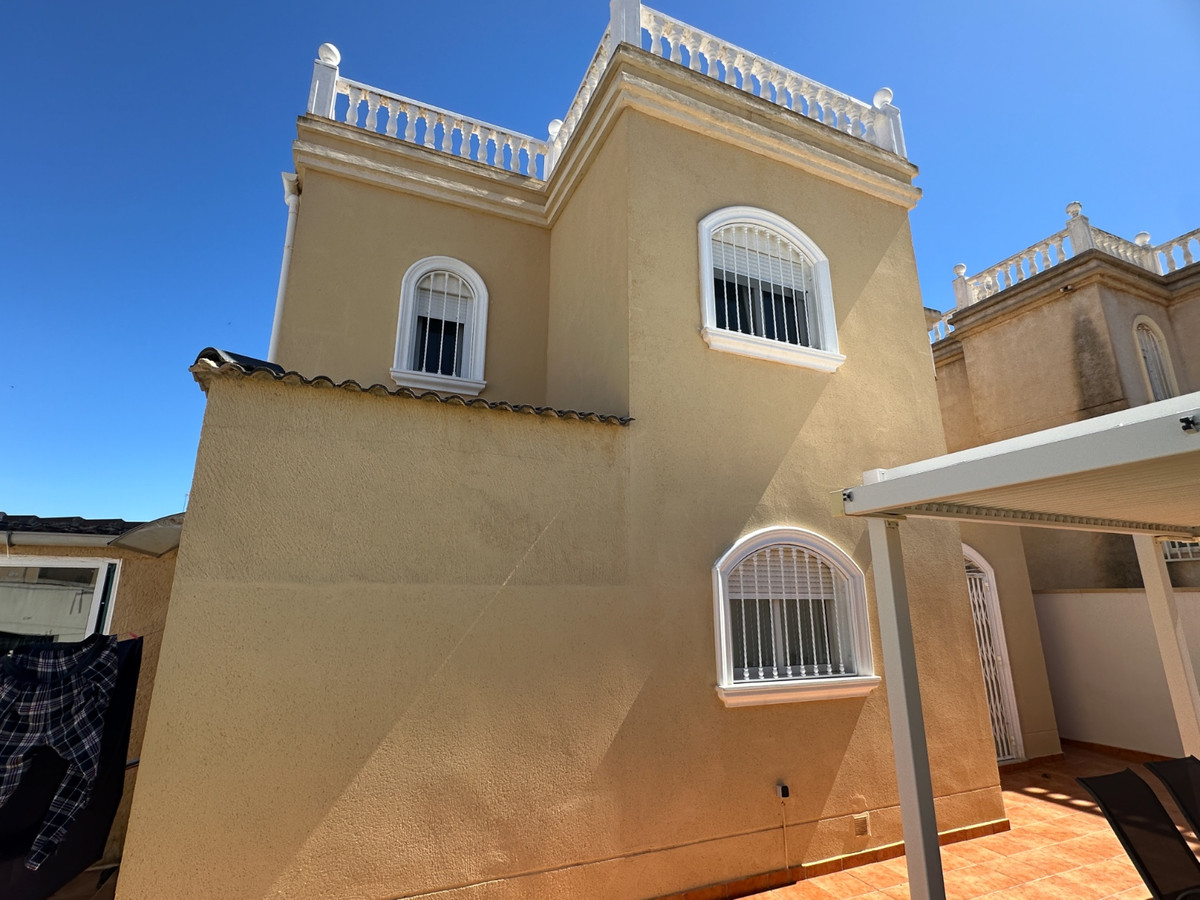 Huis te koop in Torrevieja | 3 slaapkamers H5383519