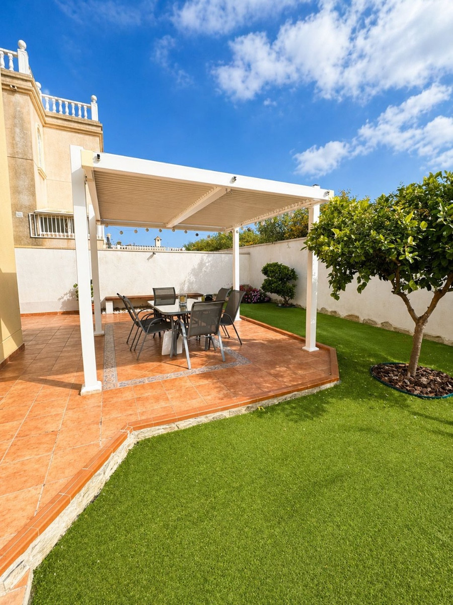 Huis te koop in Torrevieja | 3 slaapkamers H5383519