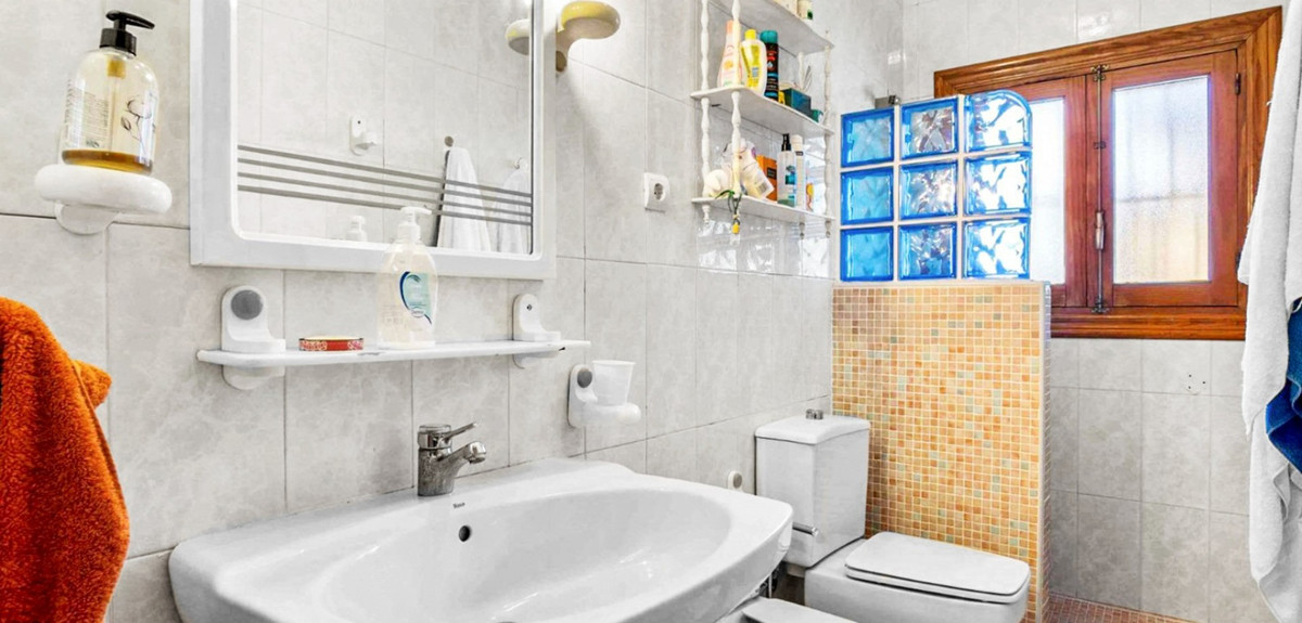 Huis te koop in Torrevieja | 8 slaapkamers H5384095