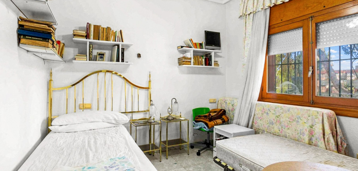 Huis te koop in Torrevieja | 8 slaapkamers H5384095
