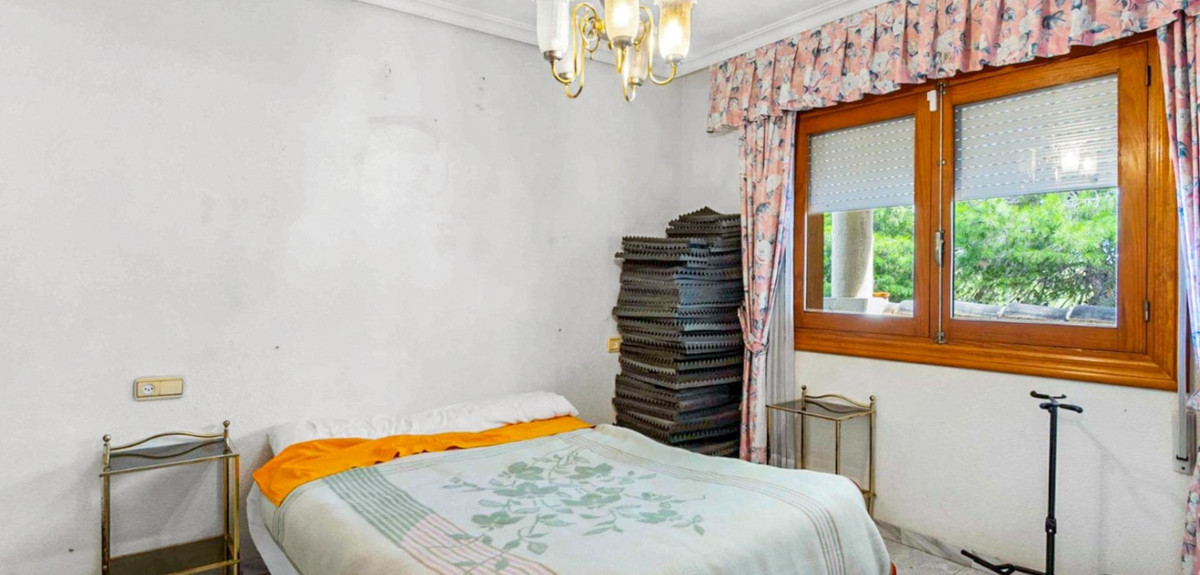 Huis te koop in Torrevieja | 8 slaapkamers H5384095