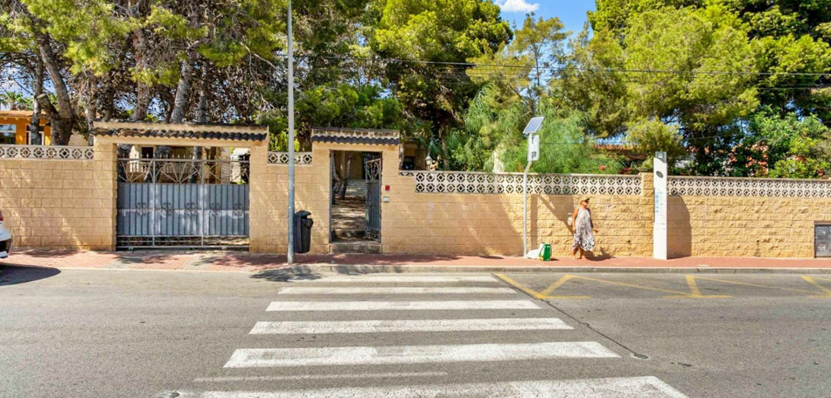 Huis te koop in Torrevieja | 8 slaapkamers H5384095