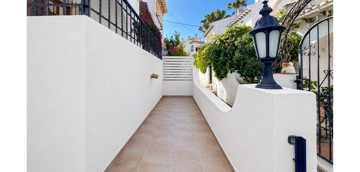 Bungalow te koop in Torrevieja | 2 slaapkamers H5384101