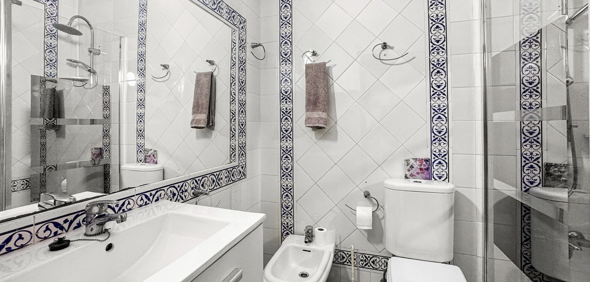 Bungalow te koop in Torrevieja | 2 slaapkamers H5384101
