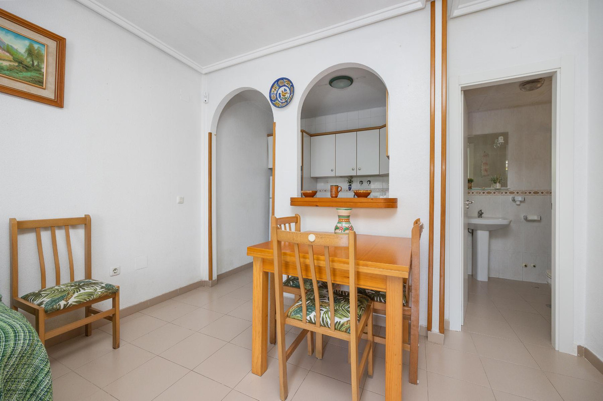 Bungalow te koop in Torrevieja | 2 slaapkamers H5389441