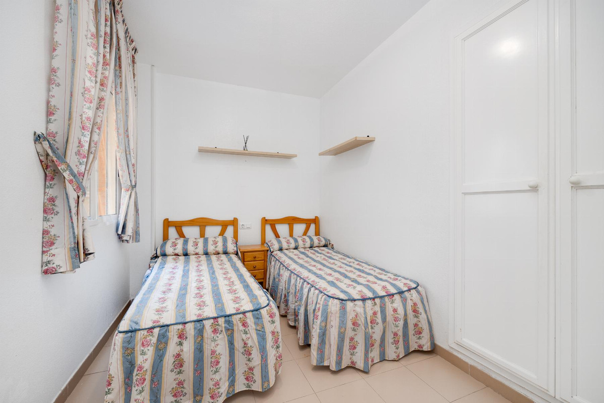 Bungalow te koop in Torrevieja | 2 slaapkamers H5389441