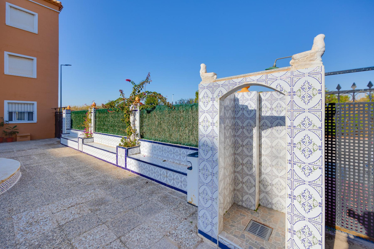 Bungalow te koop in Torrevieja | 2 slaapkamers H5389441