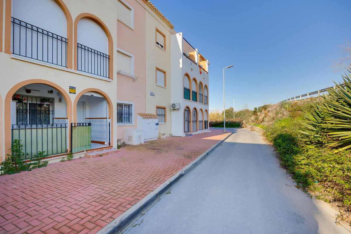 Bungalow te koop in Torrevieja | 2 slaapkamers H5389441
