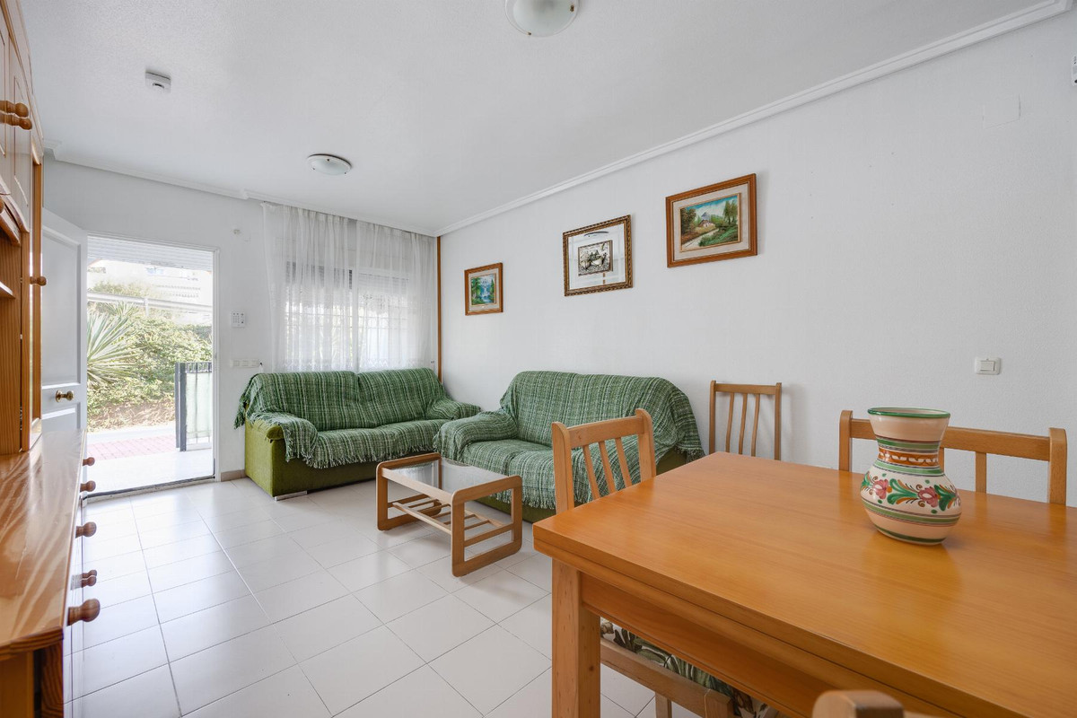 Bungalow te koop in Torrevieja | 2 slaapkamers H5389441