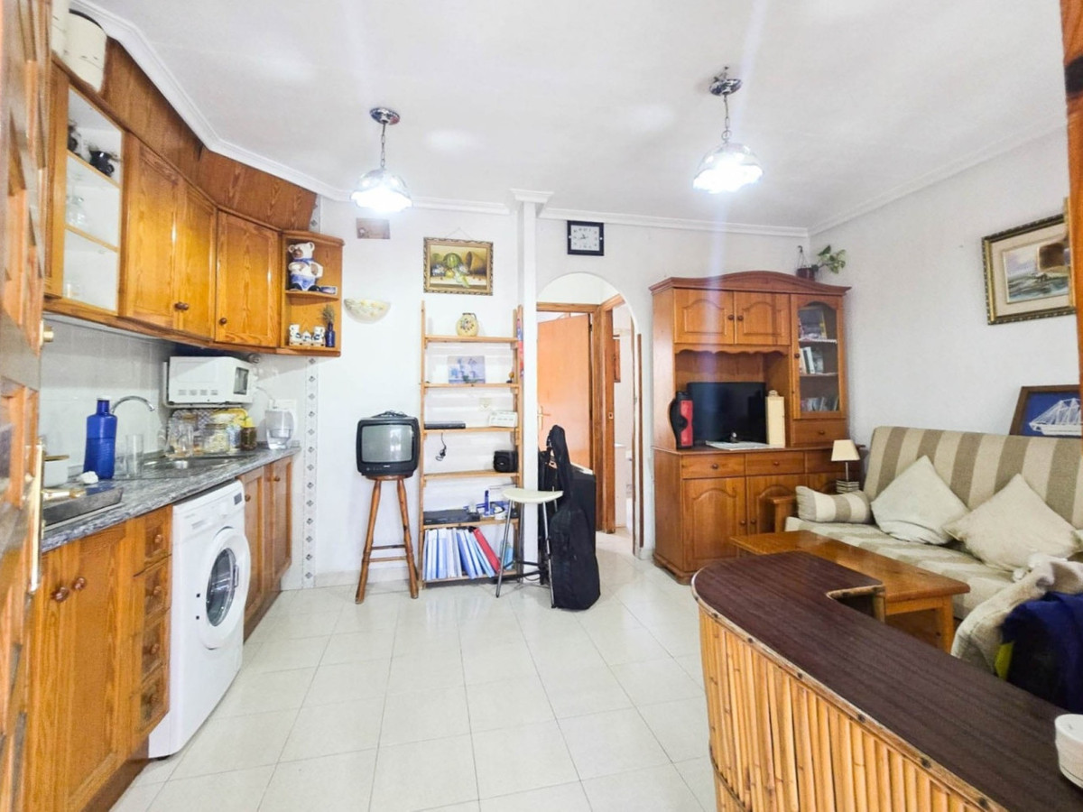 Bungalow te koop in Torrevieja | 1 slaapkamers H5389486