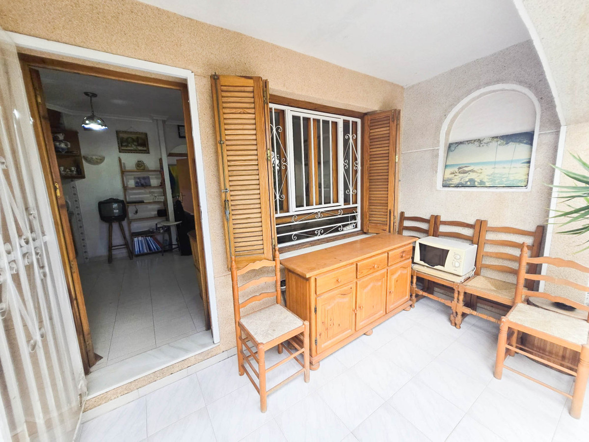Bungalow te koop in Torrevieja | 1 slaapkamers H5389486