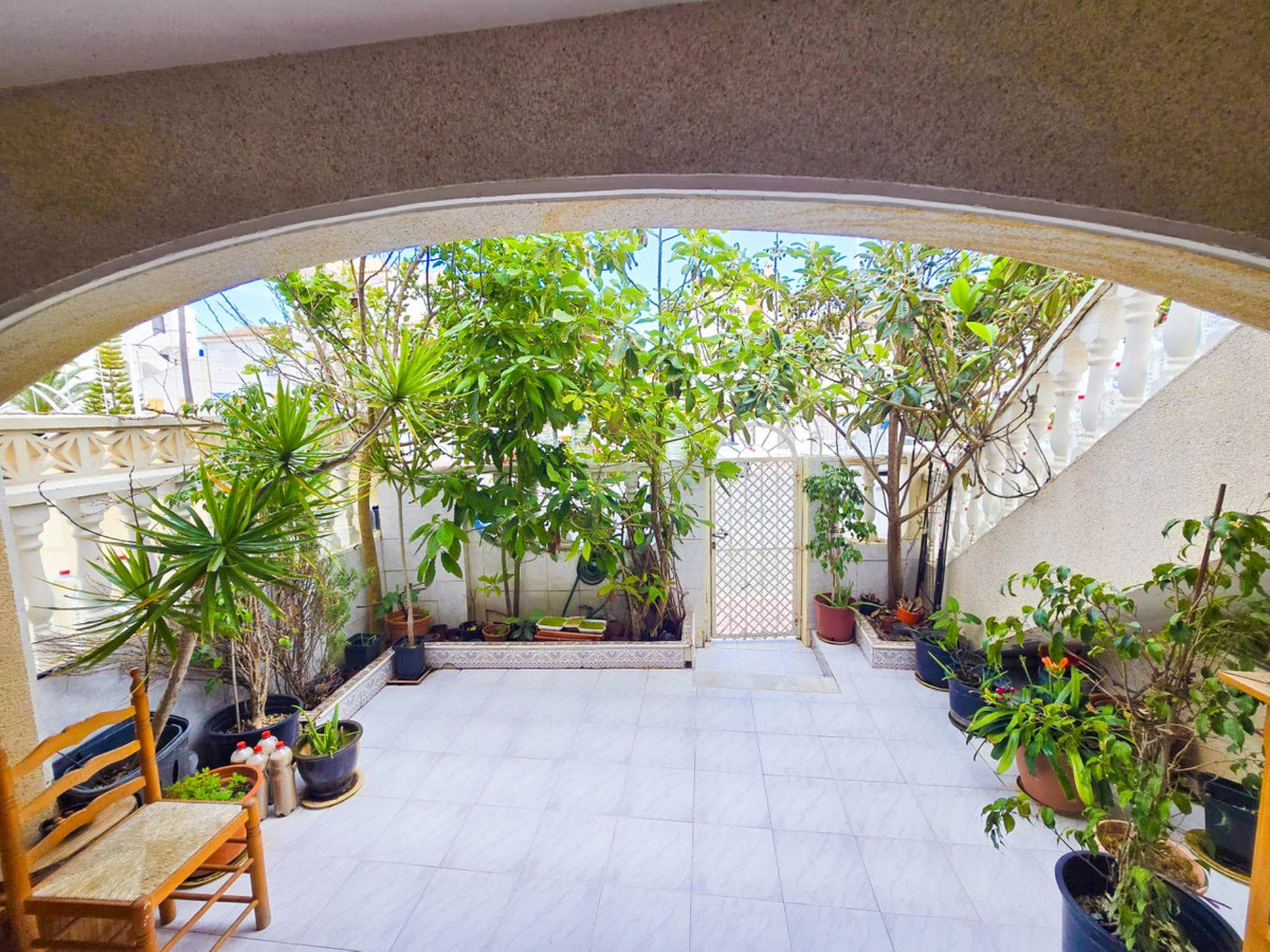 Bungalow te koop in Torrevieja | 1 slaapkamers H5389486