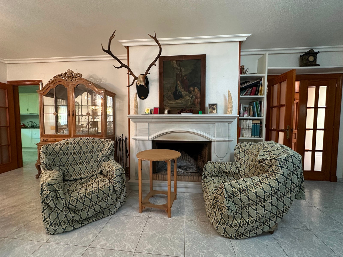Huis te koop in Torrevieja | 8 slaapkamers H5389519