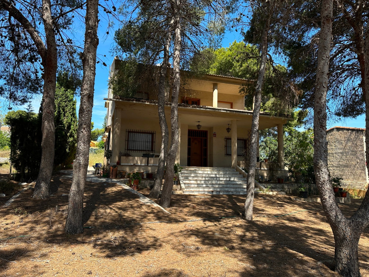 Huis te koop in Torrevieja | 8 slaapkamers H5389519