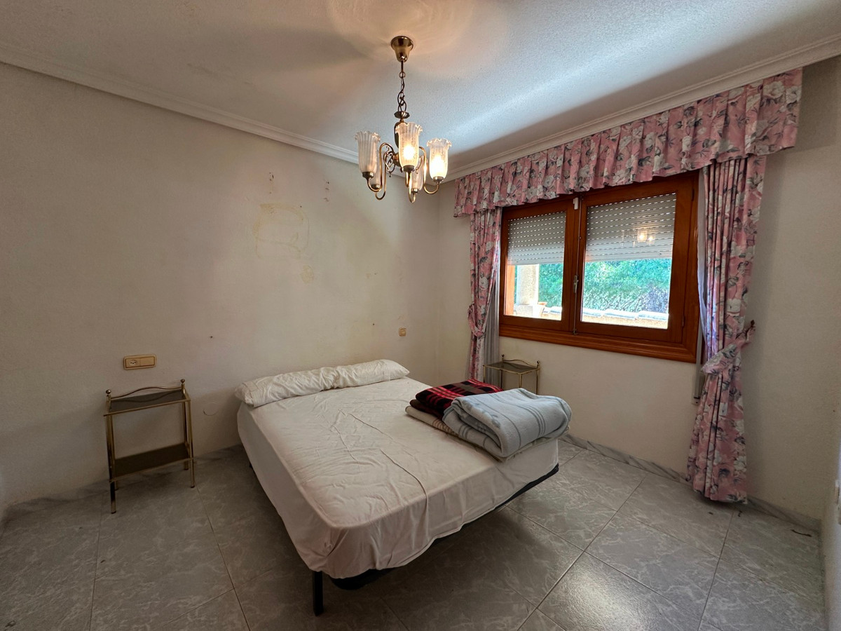 Huis te koop in Torrevieja | 8 slaapkamers H5389519
