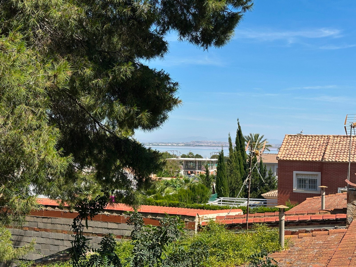 Huis te koop in Torrevieja | 8 slaapkamers H5389519