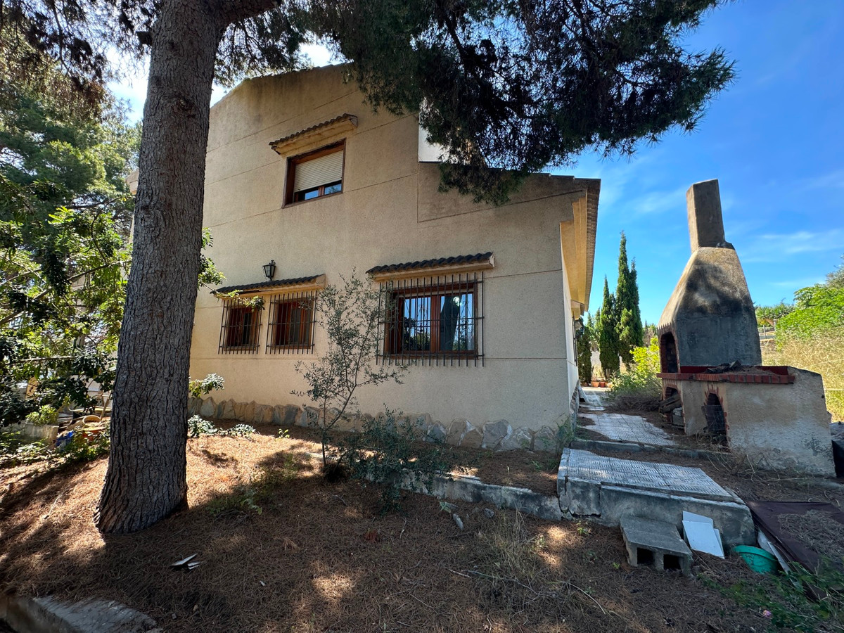 Huis te koop in Torrevieja | 8 slaapkamers H5389519