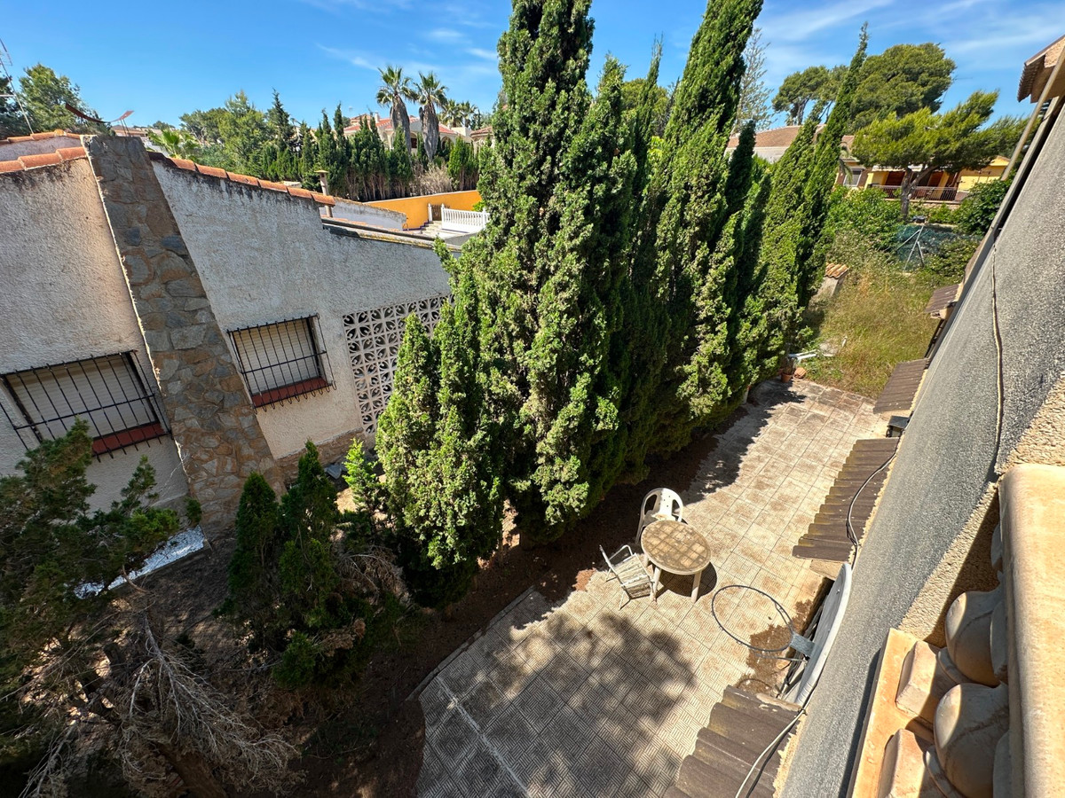 Huis te koop in Torrevieja | 8 slaapkamers H5389519