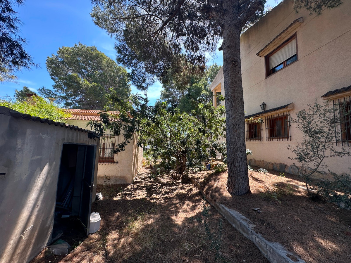 Huis te koop in Torrevieja | 8 slaapkamers H5389519
