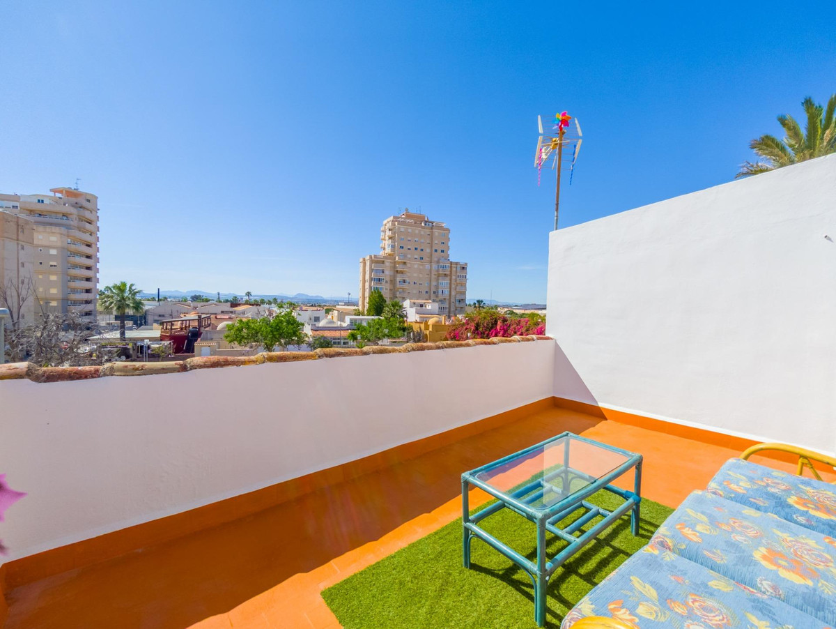 Huis te koop in Torrevieja | 3 slaapkamers H5393881