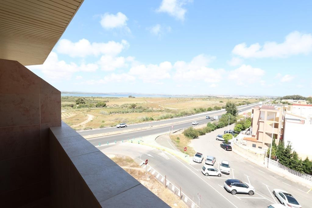 Penthouse te koop in Torrevieja | 3 slaapkamers H5400253