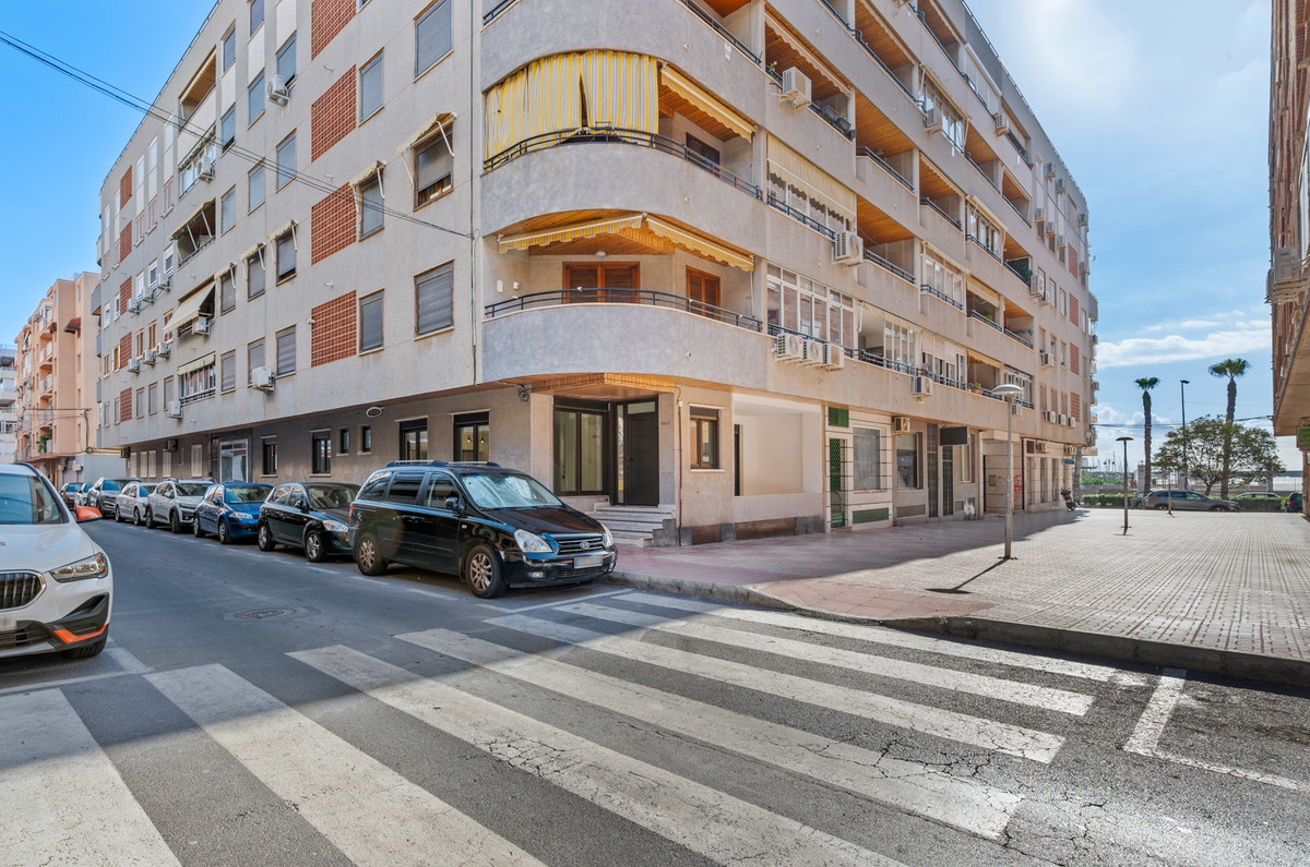 Huis te koop in Torrevieja | 3 slaapkamers H5400949