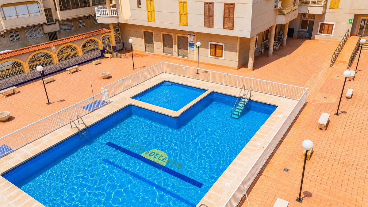 Huis te koop in Torrevieja | 2 slaapkamers H5402704