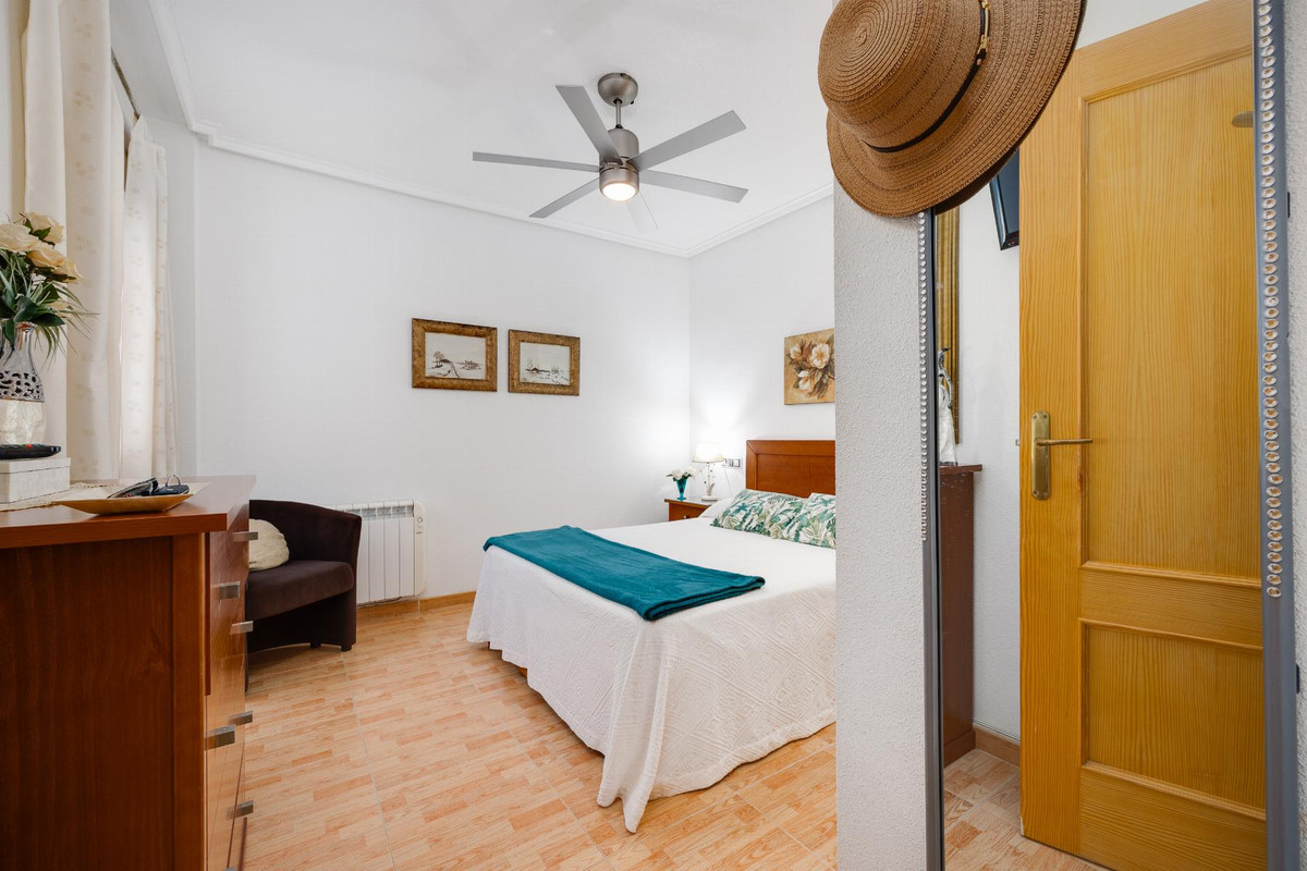 Huis te koop in Torrevieja | 2 slaapkamers H5406784