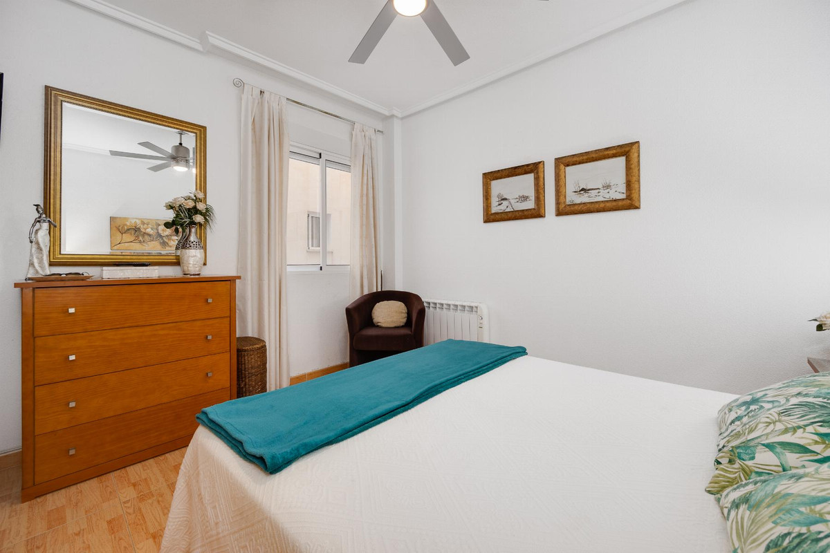 Huis te koop in Torrevieja | 2 slaapkamers H5406784