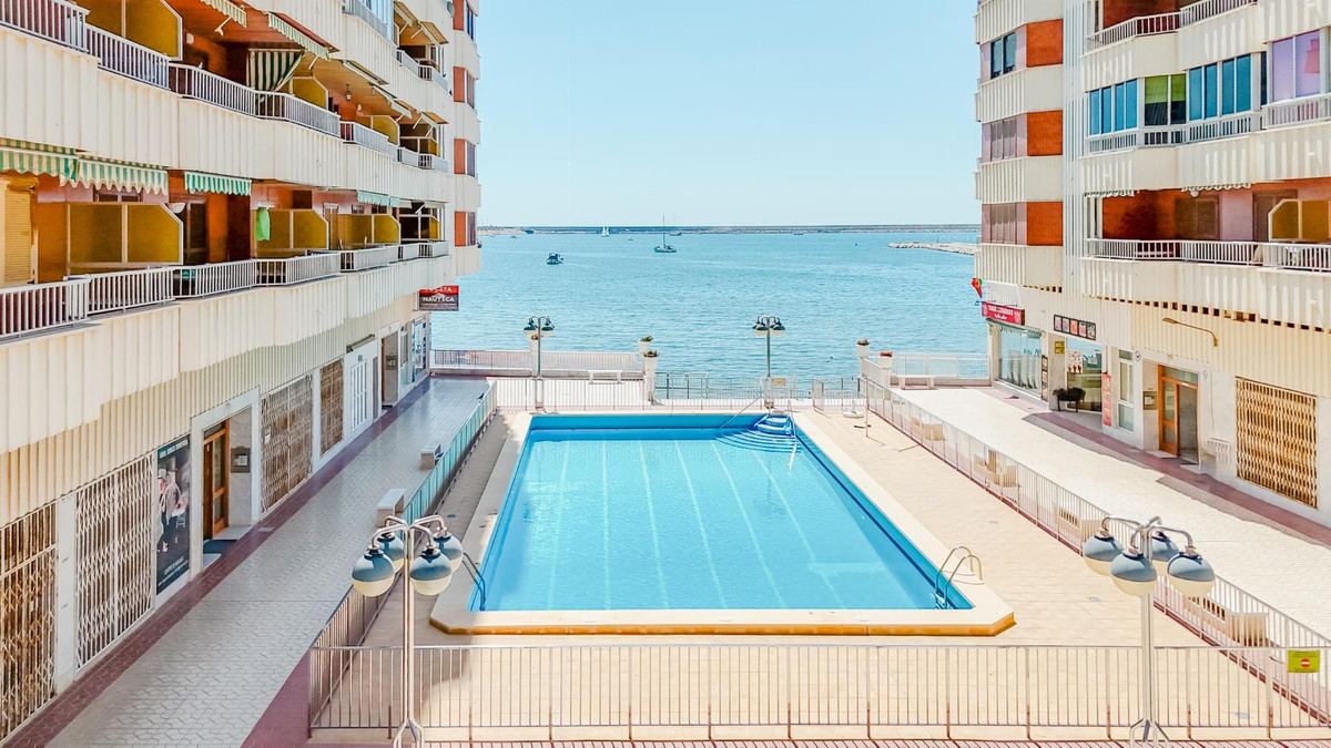 Huis te koop in Torrevieja | 3 slaapkamers H5407636