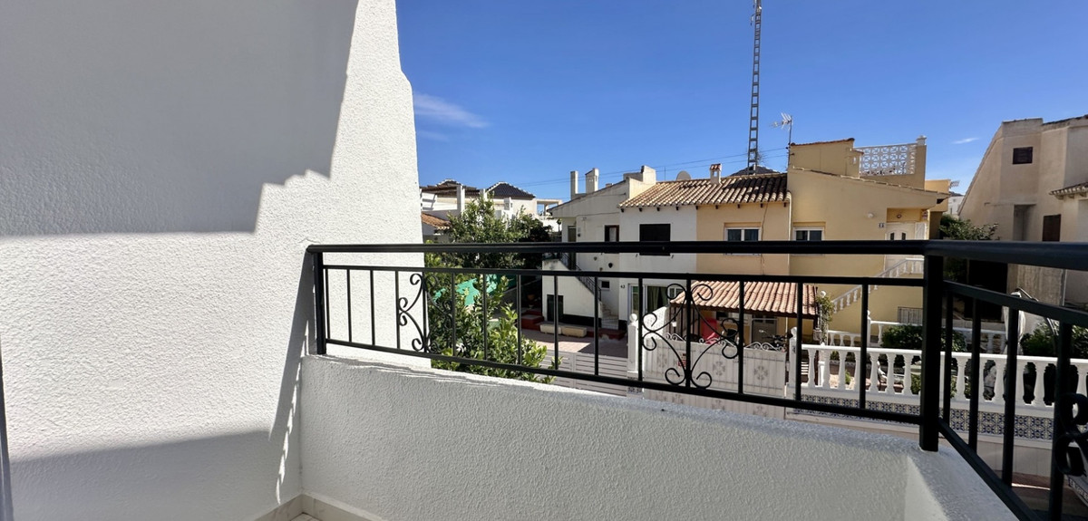 Huis te koop in Torrevieja | 3 slaapkamers H5408725