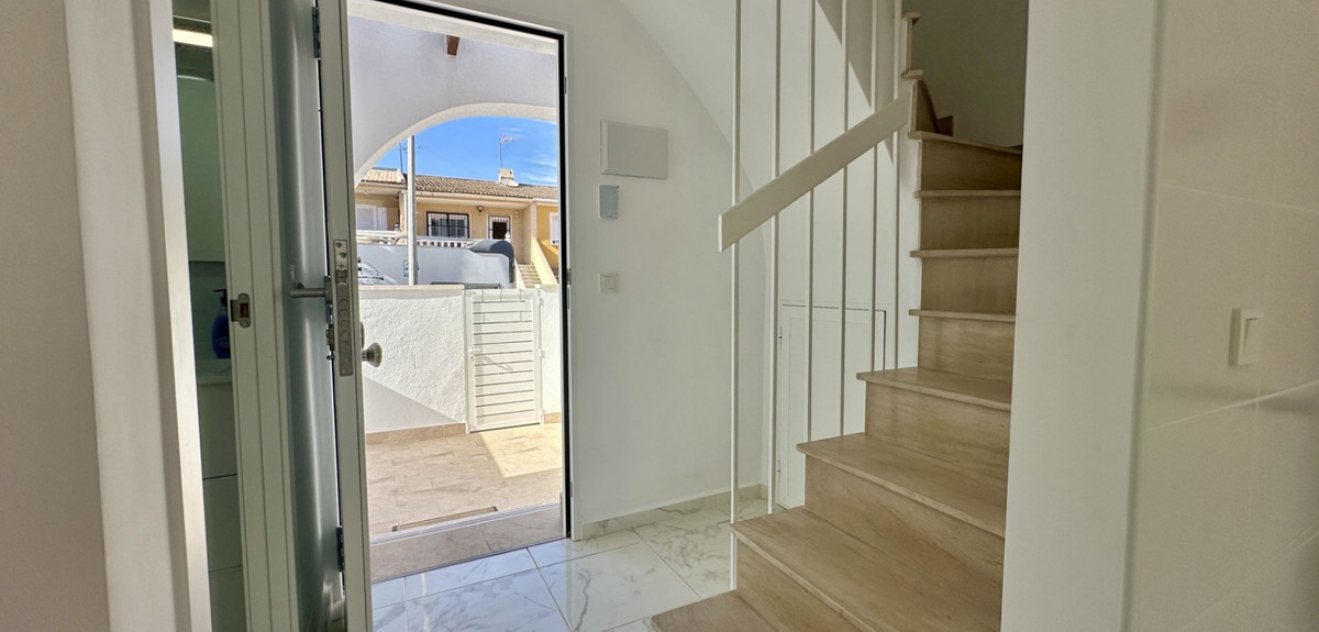 Huis te koop in Torrevieja | 3 slaapkamers H5408725