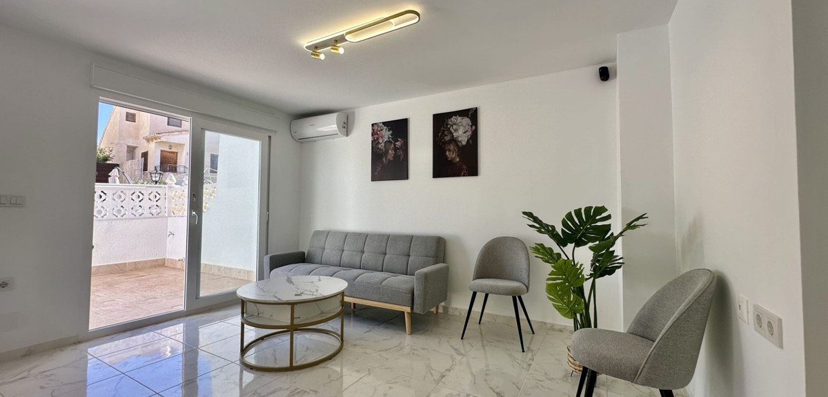 Huis te koop in Torrevieja | 3 slaapkamers H5408725
