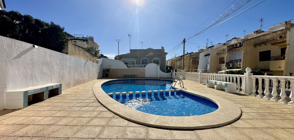 Huis te koop in Torrevieja | 3 slaapkamers H5408725